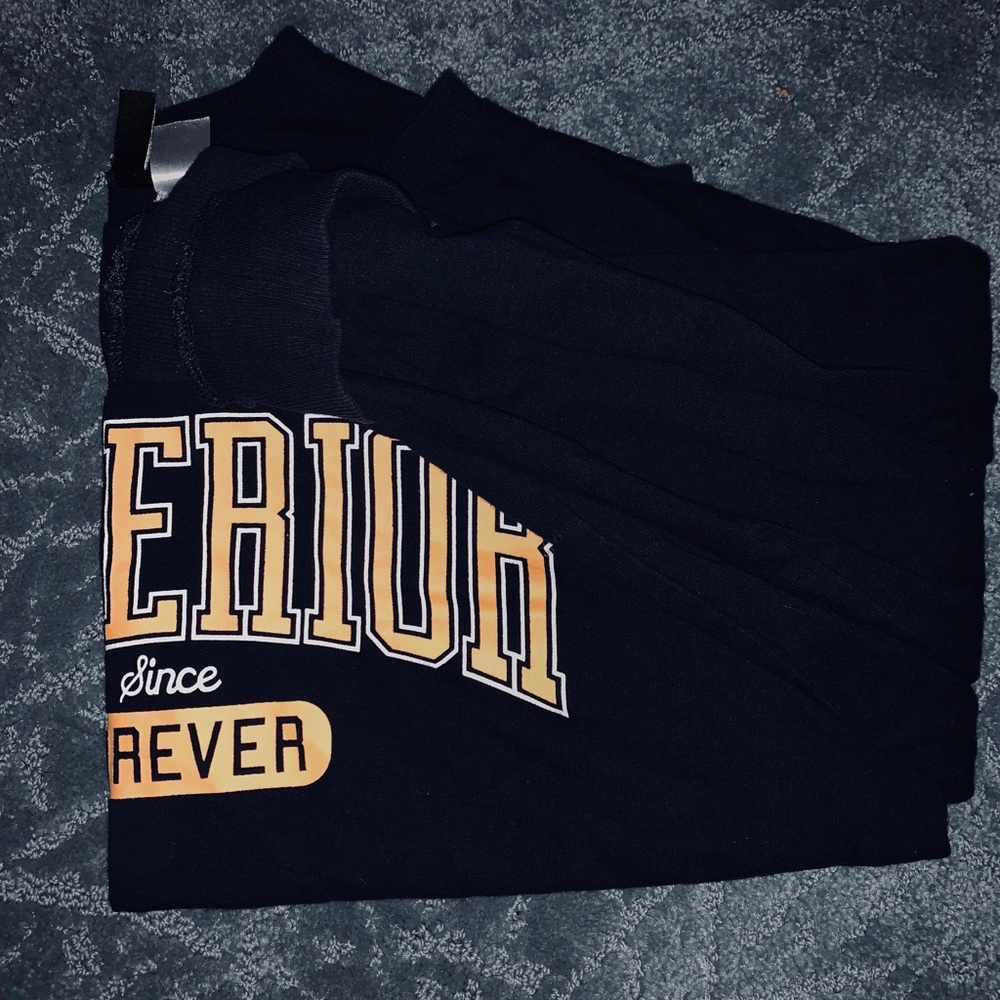 On hold for Mariah 🦋